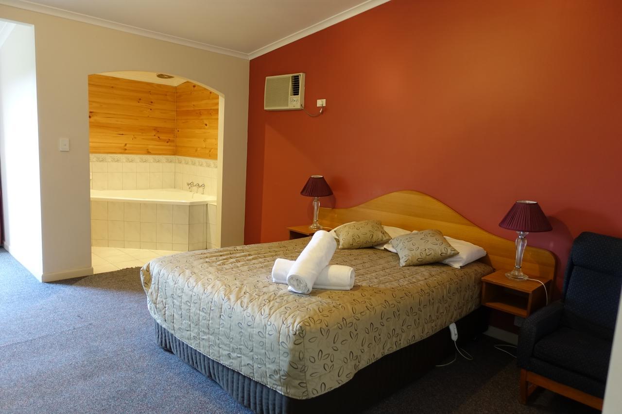 Coal Creek 3*